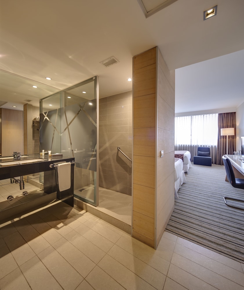 Imagen de la habitación del Hotel Wyndham Concepcion Pettra. Foto 15