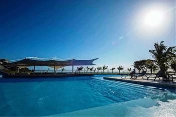 Imagen de la piscina del Hotel Wyndham Concorde Resort Isla Margarita. Foto 9