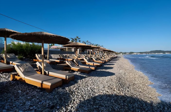 Imagen de los exteriores del Hotel Wyndham Corfu Acharavi. Foto 7