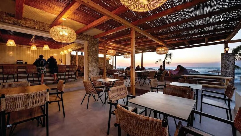 Imagen del bar/restaurante del Hotel Wyndham Corfu Acharavi. Foto 3