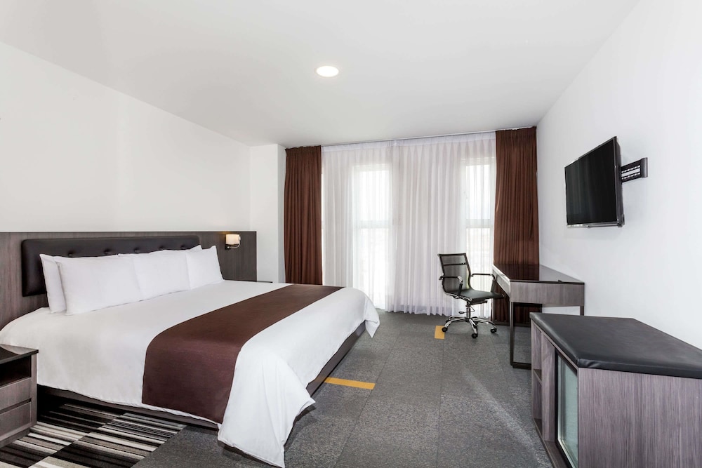 Imagen de la habitación del Hotel Wyndham Costa del Sol Aeropuerto de Lima. Foto 2