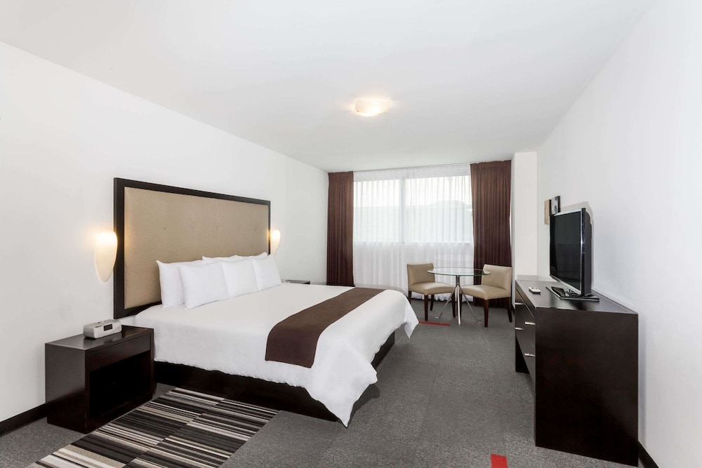 Imagen de la habitación del Hotel Wyndham Costa del Sol Aeropuerto de Lima. Foto 5