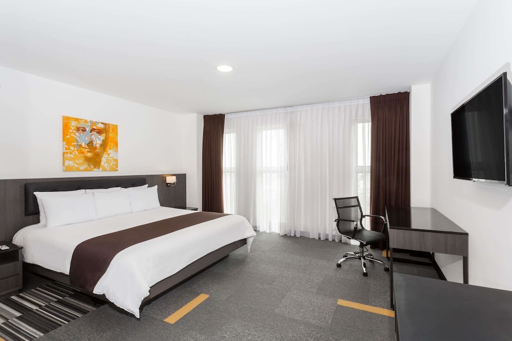 Imagen de la habitación del Hotel Wyndham Costa del Sol Aeropuerto de Lima. Foto 14