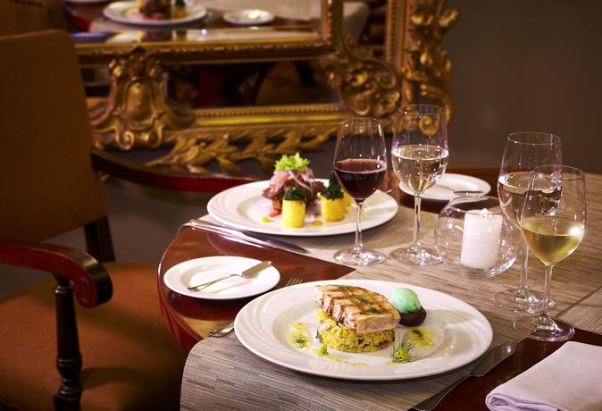 Imagen del bar/restaurante del Hotel Wyndham Costa del Sol Arequipa. Foto 4