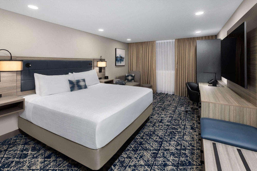 Imagen de la habitación del Hotel Wyndham Dfw Airport. Foto 8