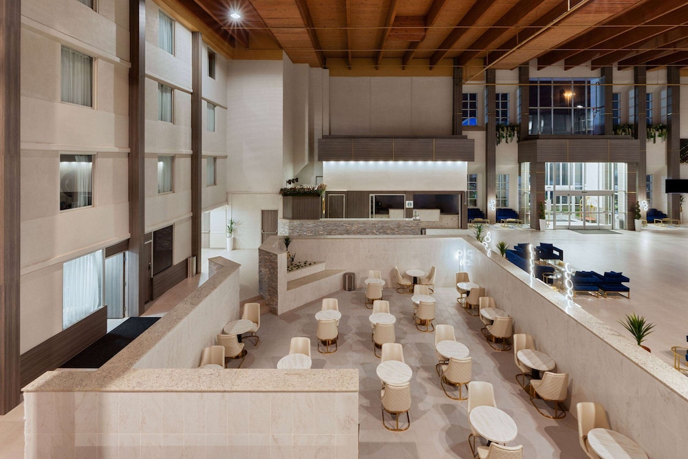 Imagen de los interiores del Hotel Wyndham Dfw Airport. Foto 16