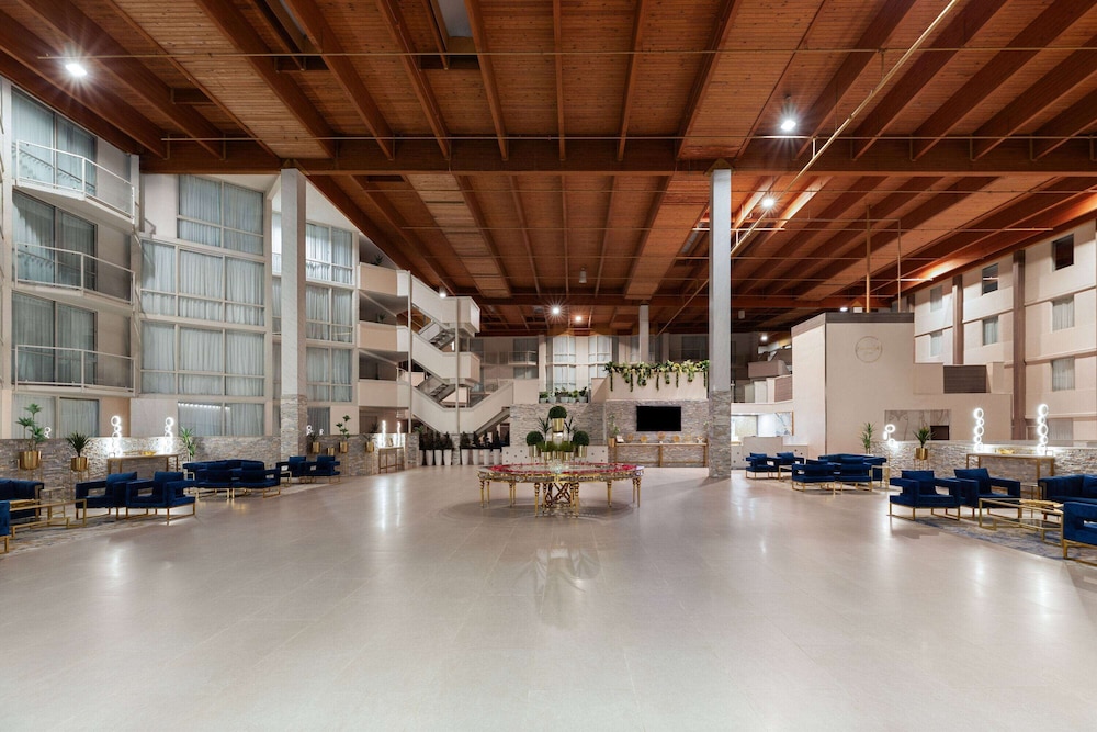 Imagen de los interiores del Hotel Wyndham Dfw Airport. Foto 18