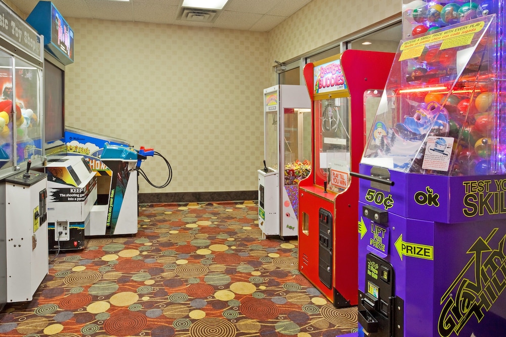 Imagen de los interiores del Hotel Wyndham Flint MI Grand Blanc Bishop Airport Conference Ct. Foto 18