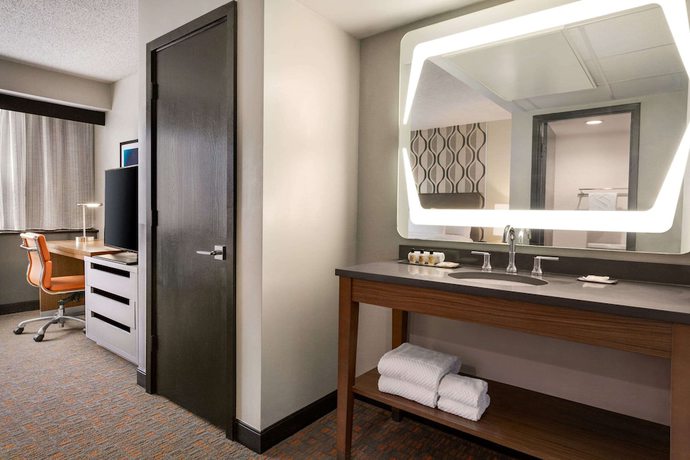 Imagen de la habitación del Hotel Wyndham Fort Smith City Center. Foto 17