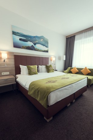 Imagen de la habitación del Hotel Wyndham Garden Astana. Foto 2