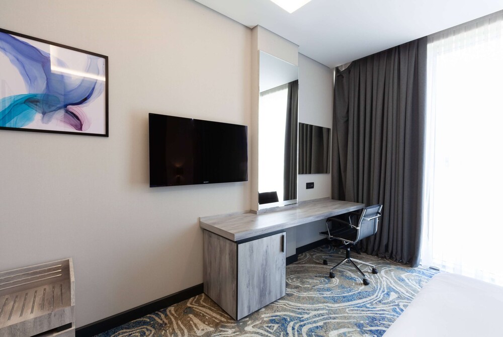 Imagen de la habitación del Hotel Wyndham Garden Baku. Foto 16