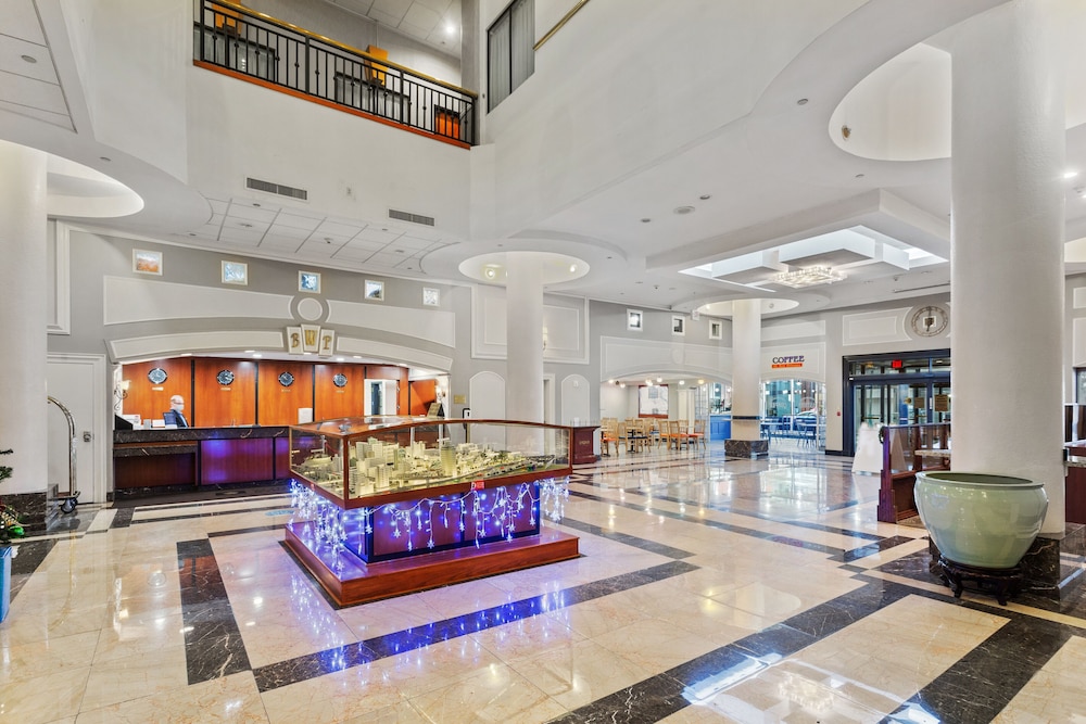 Imagen de los interiores del Hotel Wyndham Garden Baronne Plaza New Orleans. Foto 9