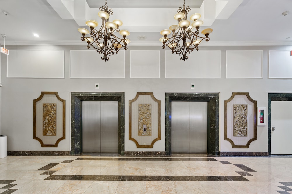 Imagen de los interiores del Hotel Wyndham Garden Baronne Plaza New Orleans. Foto 11