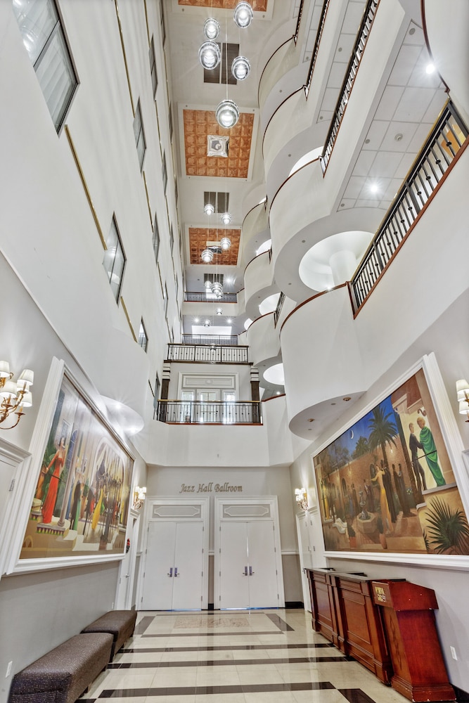 Imagen de los interiores del Hotel Wyndham Garden Baronne Plaza New Orleans. Foto 12