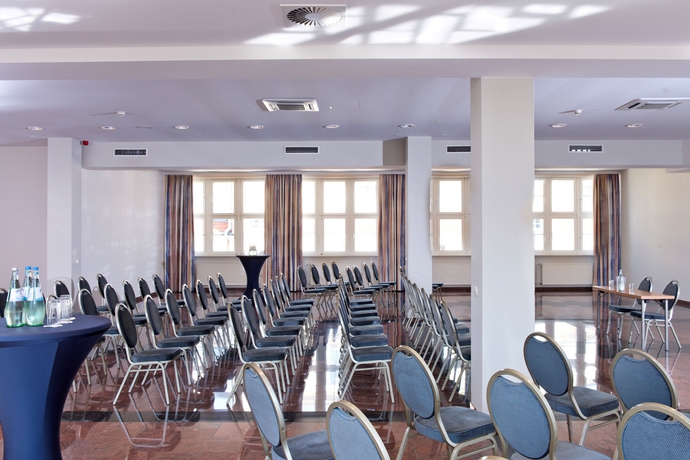 Imagen de los interiores del Hotel Wyndham Garden Berlin Mitte. Foto 12