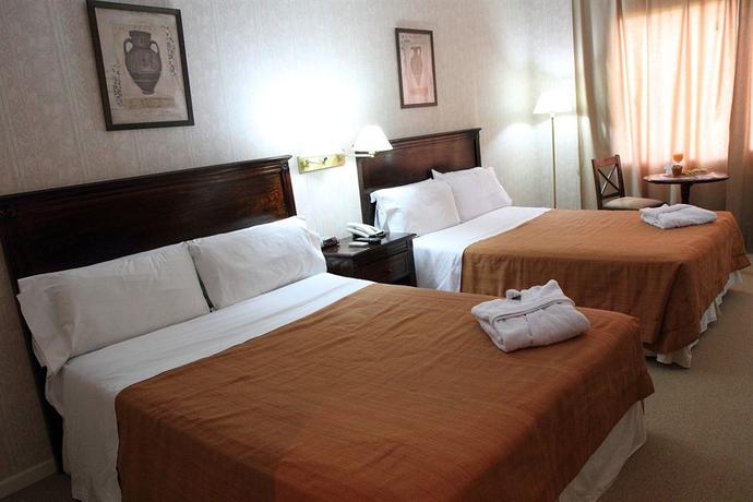 Imagen de la habitación del Hotel Wyndham Garden Campana. Foto 11