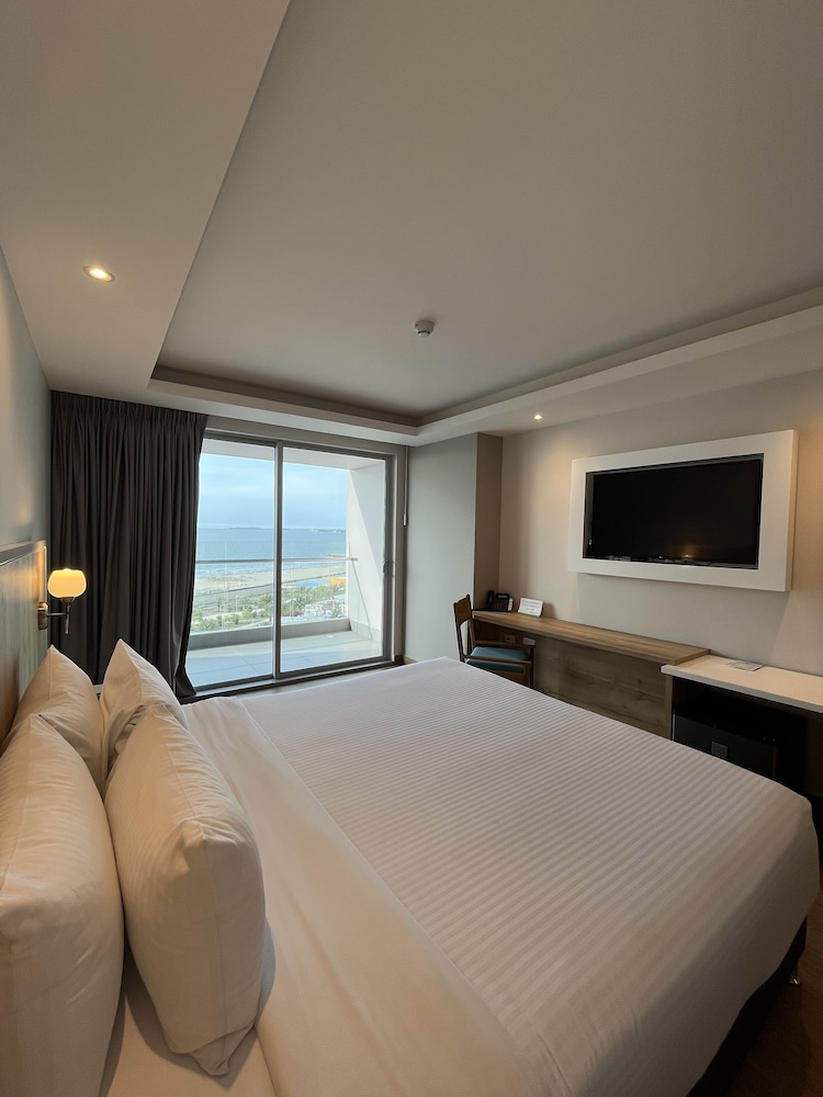 Imagen de la habitación del Hotel Wyndham Garden Cartagena. Foto 11