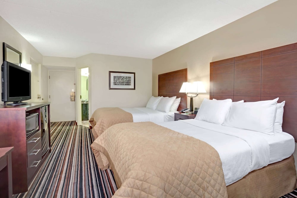 Imagen de la habitación del Hotel Wyndham Garden Charlotte Airport Southeast. Foto 3