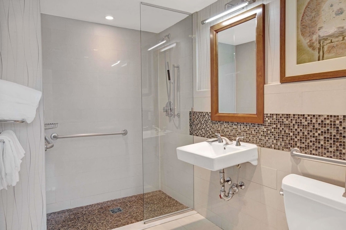 Imagen de la habitación del Hotel Wyndham Garden Chinatown. Foto 8