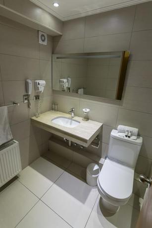 Imagen de la habitación del Hotel Wyndham Garden Concepcion. Foto 7