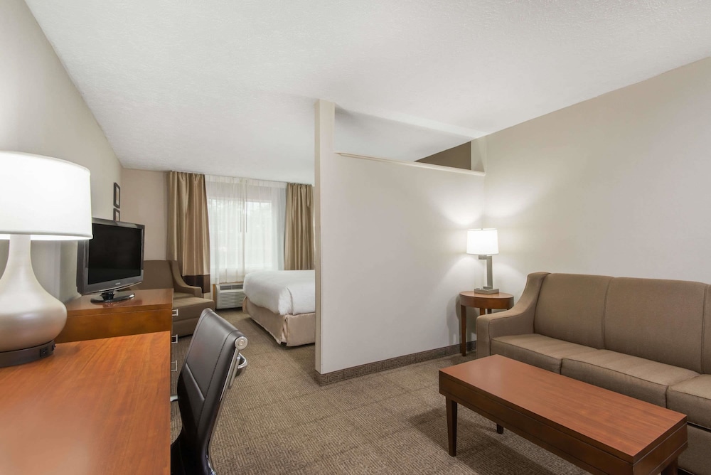 Imagen de la habitación del Hotel Wyndham Garden Cross Lanes Charleston. Foto 3