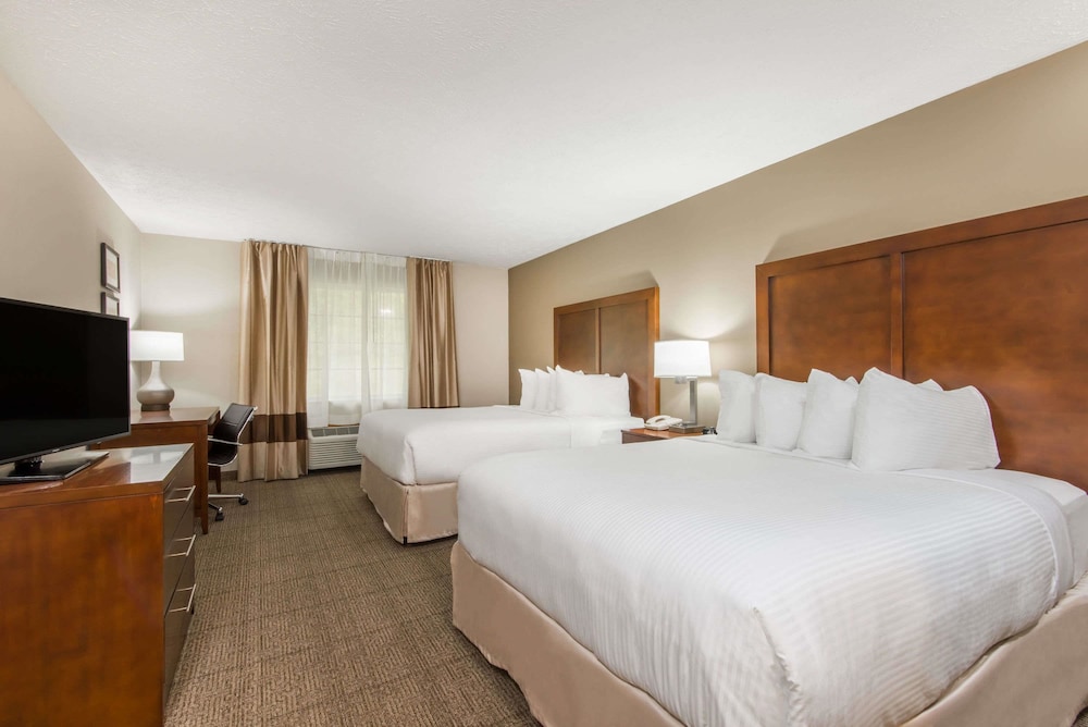 Imagen de la habitación del Hotel Wyndham Garden Cross Lanes Charleston. Foto 10