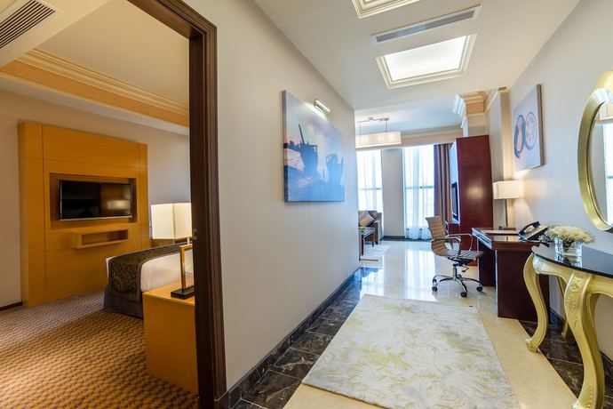 Imagen de la habitación del Hotel Wyndham Garden Dammam. Foto 11