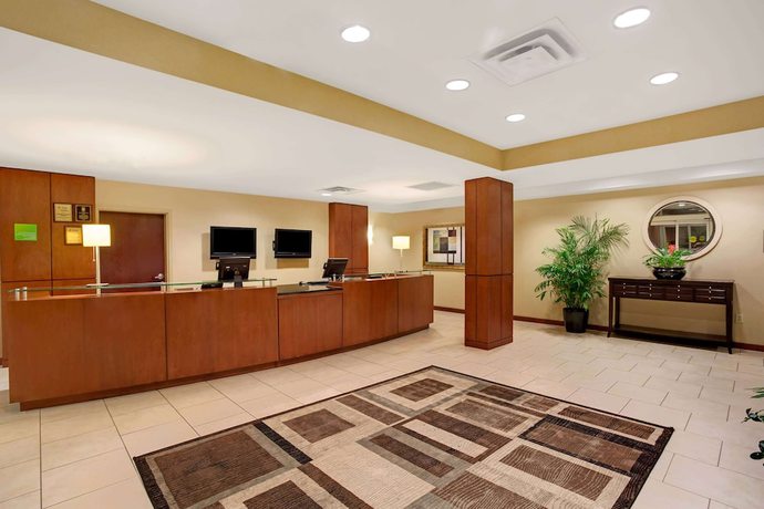 Imagen de los interiores del Hotel Wyndham Garden Duluth. Foto 10