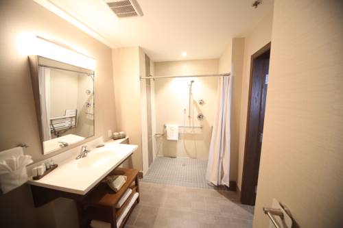 Imagen de la habitación del Hotel Wyndham Garden Edmonton Airport. Foto 4