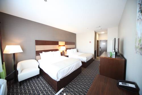 Imagen de la habitación del Hotel Wyndham Garden Edmonton Airport. Foto 9