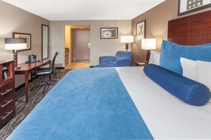 Imagen de la habitación del Hotel Wyndham Garden Elk Grove Village/o'hare. Foto 1
