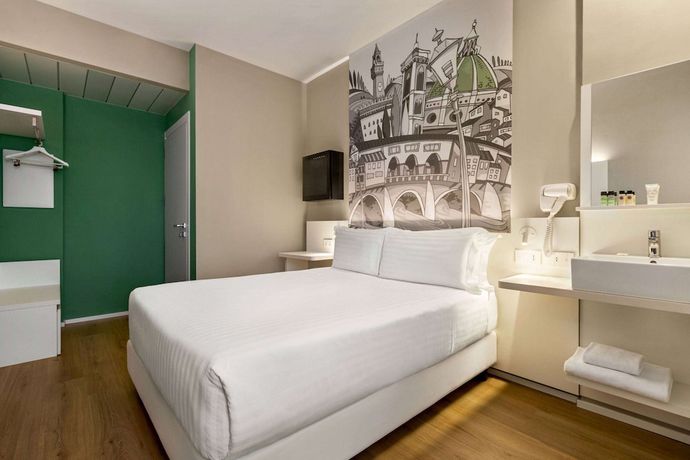 Imagen de la habitación del Hotel Wyndham Garden Florence. Foto 9