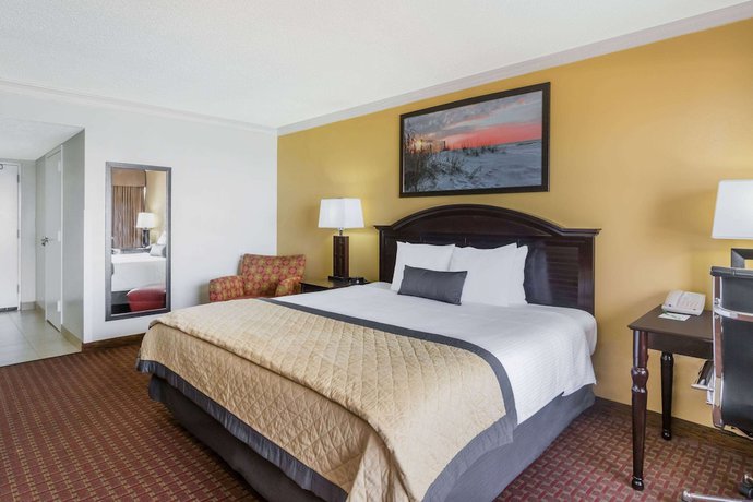 Imagen de la habitación del Hotel Wyndham Garden Fort Walton Beach Destin. Foto 6