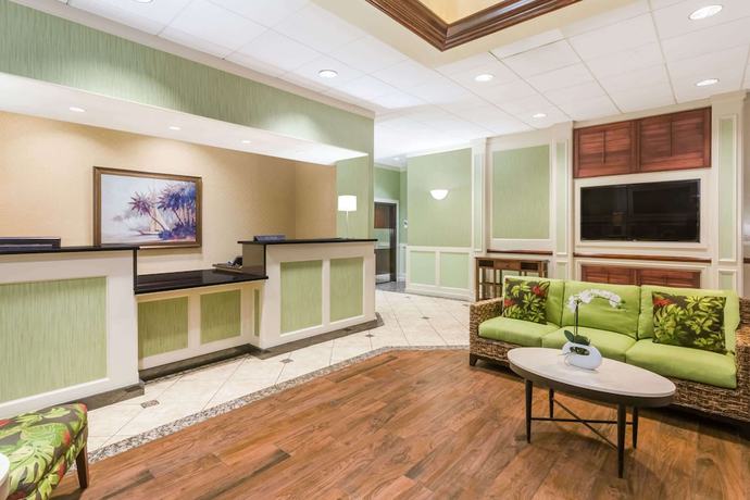 Imagen de los interiores del Hotel Wyndham Garden Fort Walton Beach Destin. Foto 7