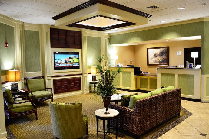 Imagen de los interiores del Hotel Wyndham Garden Fort Walton Beach Destin. Foto 10