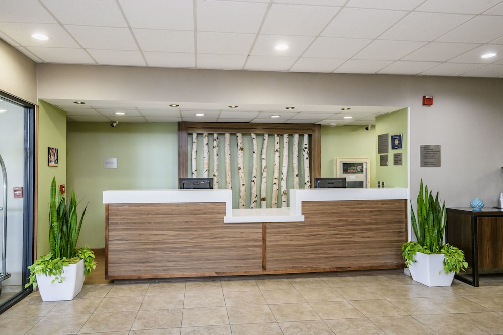 Imagen de los interiores del Hotel Wyndham Garden Fresno Yosemite Airport. Foto 17