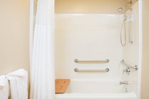 Imagen de la habitación del Hotel Wyndham Garden Galena and Day Spa. Foto 16