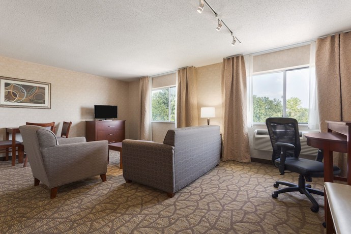 Imagen de la habitación del Hotel Wyndham Garden Grand Rapids Airport. Foto 2
