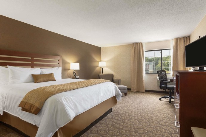 Imagen de la habitación del Hotel Wyndham Garden Grand Rapids Airport. Foto 7