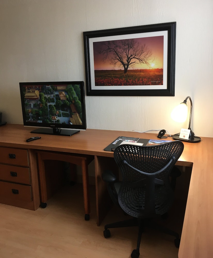 Imagen de la habitación del Hotel Wyndham Garden Hotel Austin. Foto 8