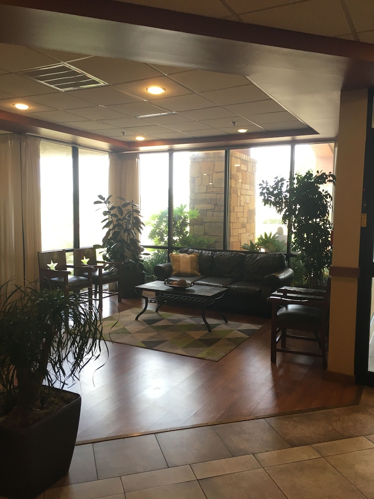 Imagen de los interiores del Hotel Wyndham Garden Hotel Austin. Foto 18