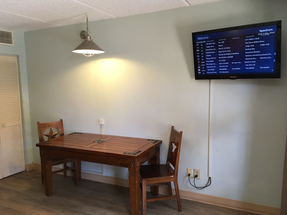 Imagen de la habitación del Hotel Wyndham Garden Hotel Austin. Foto 15