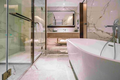 Imagen general del Hotel Wyndham Garden Huai\'an New City. Foto 9