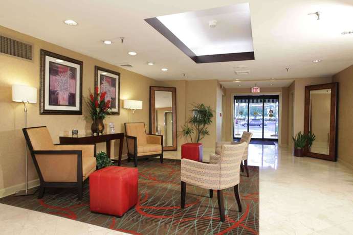 Imagen de los interiores del Hotel Wyndham Garden Jacksonville. Foto 9