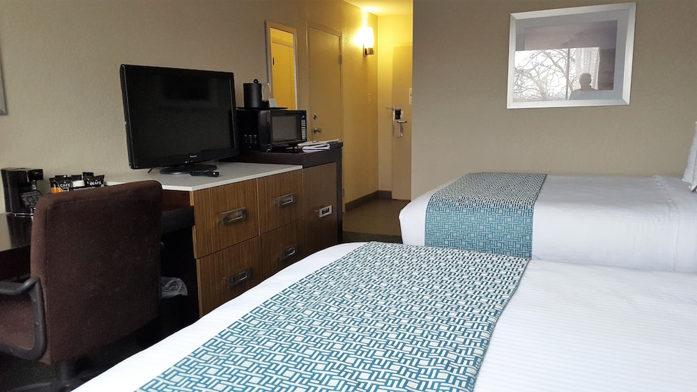 Imagen de la habitación del Hotel Wyndham Garden Kenosha Harborside. Foto 2