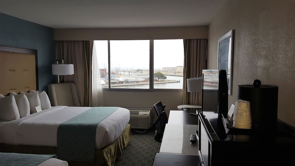 Imagen de la habitación del Hotel Wyndham Garden Kenosha Harborside. Foto 4