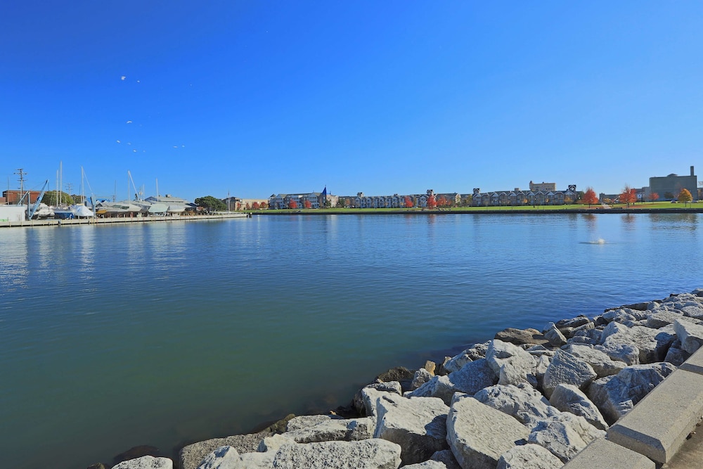 Imagen general del Hotel Wyndham Garden Kenosha Harborside. Foto 1