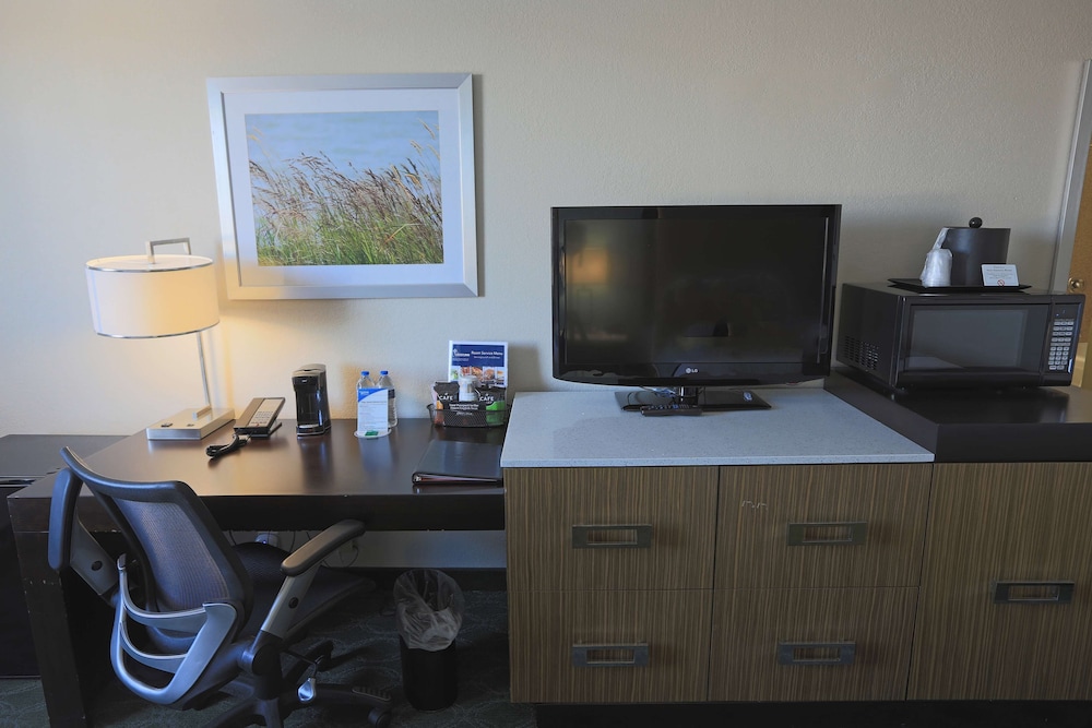 Imagen de la habitación del Hotel Wyndham Garden Kenosha Harborside. Foto 12