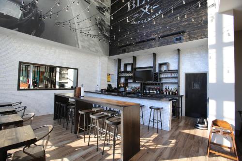 Imagen del bar/restaurante del Hotel Wyndham Garden Laguardia South. Foto 10