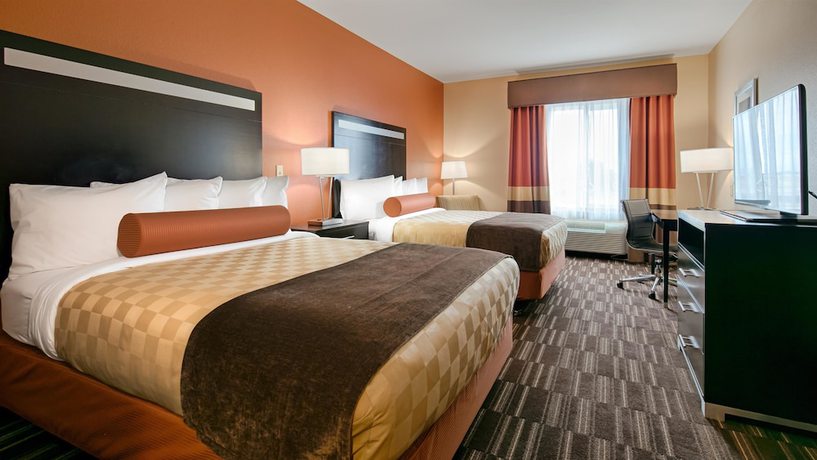 Imagen de la habitación del Hotel Wyndham Garden Lancaster Ca. Foto 1